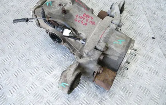 Toyota RAV 4 (XA40) Rear differential