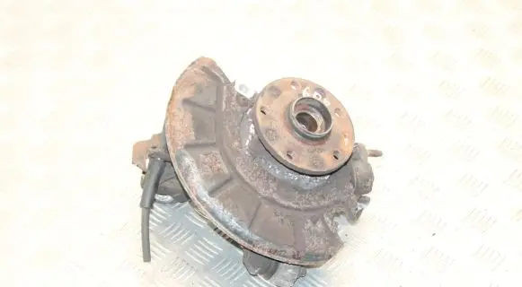 Volkswagen PASSAT CC Front wheel hub