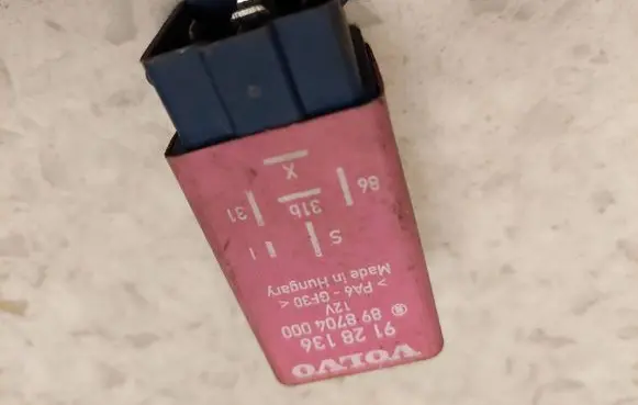Volvo S70 V70 V70 XC Other relay 9128136 898704000