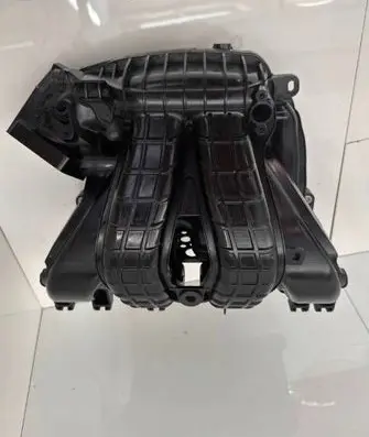 Mitsubishi Outlander Intake manifold 1540A095