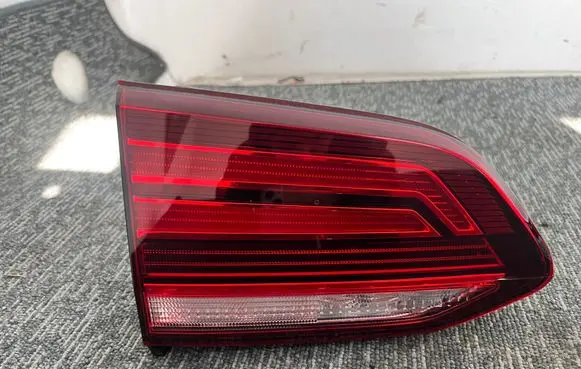 Volkswagen Golf VII Rear/tail lights 5G9945093H 90122448