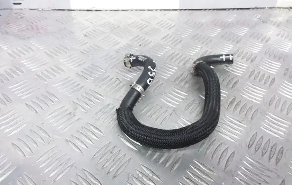 Mercedes-Benz C W204 Engine coolant pipe/hose A2044661381