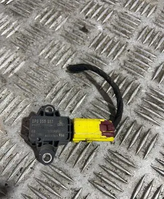 Audi A3 S3 A3 Sportback 8P Airbag deployment crash/impact sensor 8P0955557
