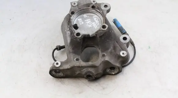 BMW 6 E63 E64 Front wheel hub 6762017 31216762017