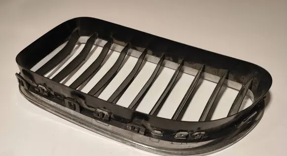 BMW 6 F06 Gran coupe Front grill 10627110 51137212850