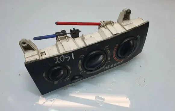Renault Megane I Climate control unit B64P101542J 2099049690 B64P101542J7