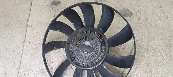 Volkswagen PASSAT B5 Fan impeller 058121301B