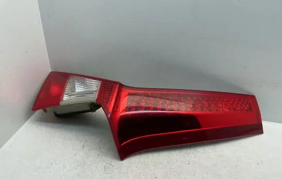 Volvo V70 Tailgate rear/tail lights 164394R2 16439B E12129