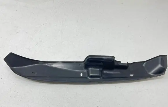 Volvo XC90 Fender end trim 32219520 BQ2FA