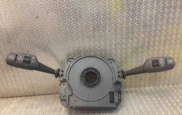 BMW 1 E81 E87 Wiper speed switch 9123030