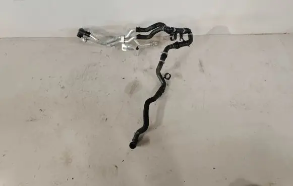 Land Rover Defender Engine coolant pipe/hose LPLA7752AC