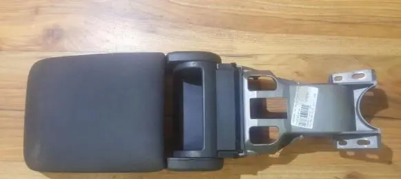Opel Vectra C Armrest 13230412 1109812