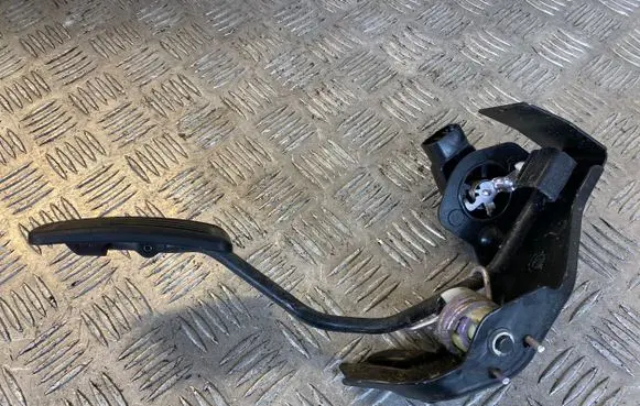 Toyota Corolla Verso AR10 Accelerator throttle pedal 8928152021