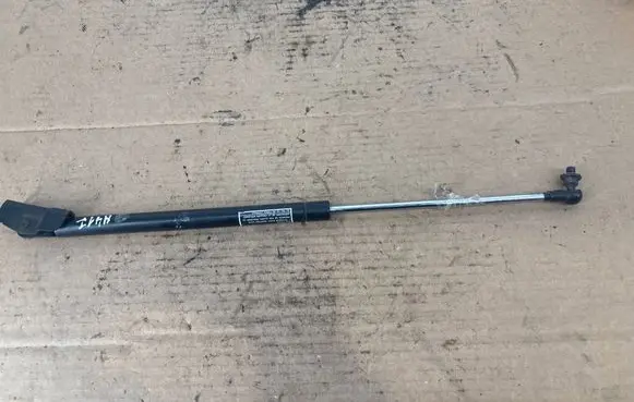 Subaru XV I Tailgate strut 
