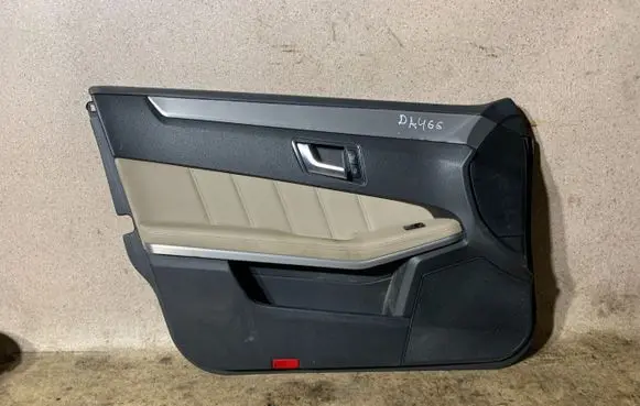 Mercedes-Benz E W212 Front door card panel trim