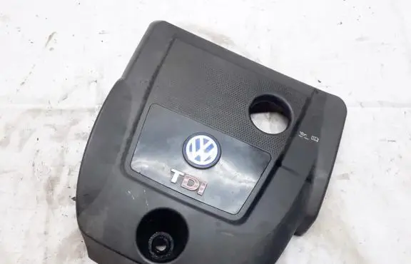 Volkswagen Golf IV Engine cover (trim) 038103925aj