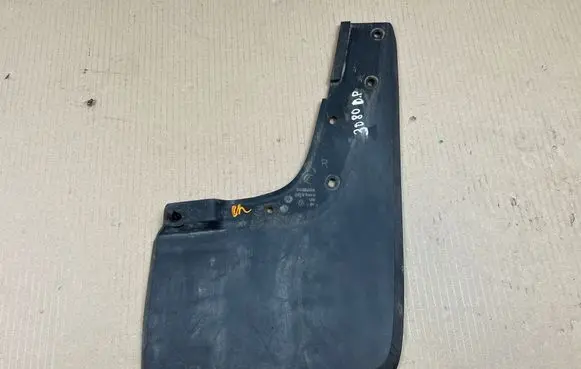 Volkswagen Amarok Front mudguard 2H0821810G