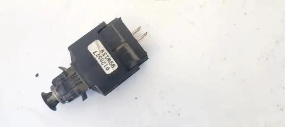 Volvo S70 V70 V70 XC Brake pedal sensor switch 9128577 99w13v