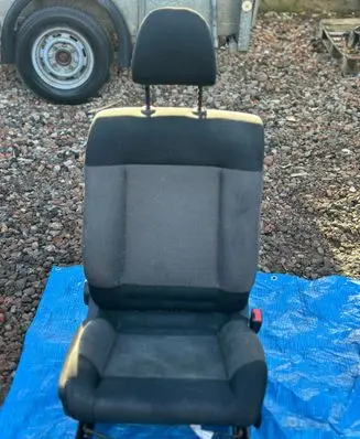 Volkswagen Transporter - Caravelle T5 Front passenger seat 
