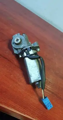 Mercedes-Benz C W203 Seat adjustment motor A2038203642