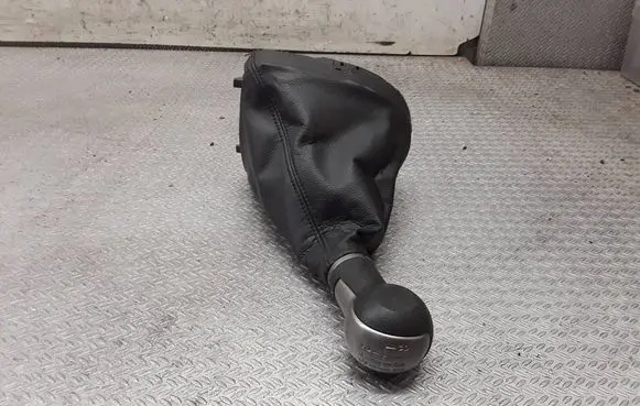 Seat Leon (1P) Gear lever shifter trim leather/knob 