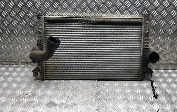 Seat Alhambra (Mk1) Intercooler radiator 7M3145804