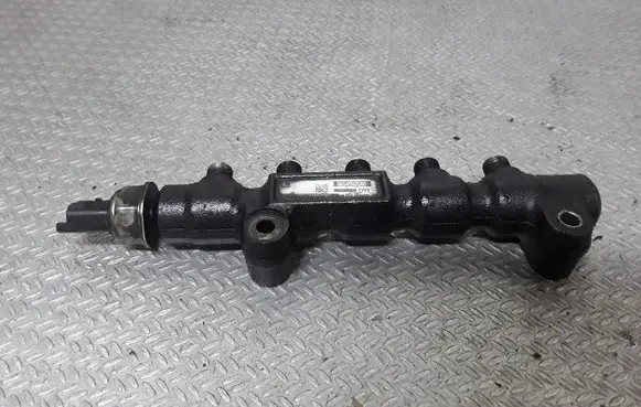 Ford Focus C-MAX Fuel main line pipe 9654592680