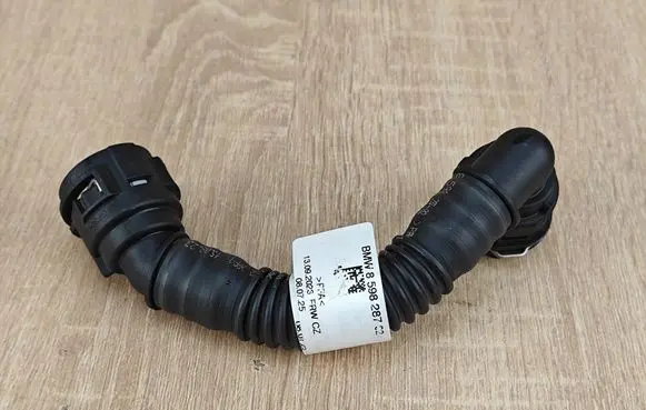 Breather/breather pipe/hose