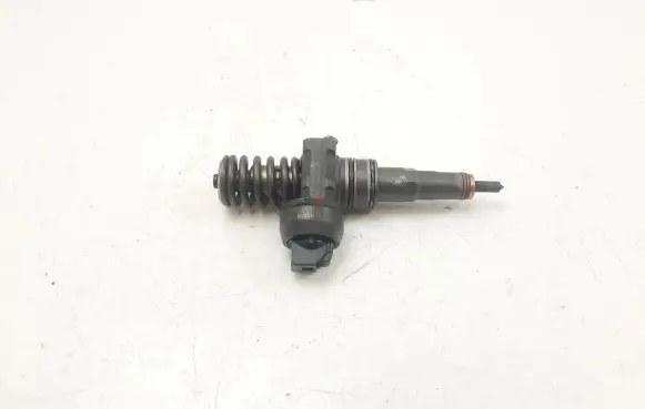 Fuel injector