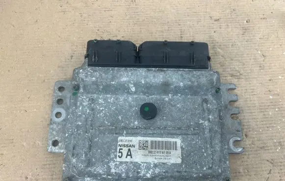 Nissan Note (E11) Engine control unit/module MEC37910