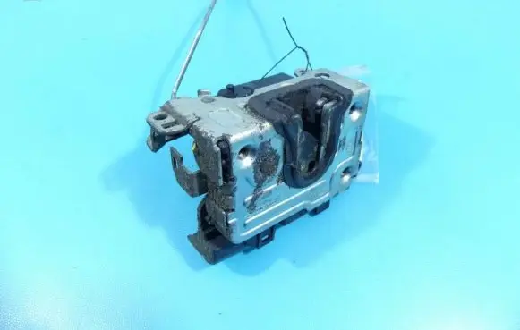 Dacia Sandero Front door lock 8200735227 IMPRK1322788
