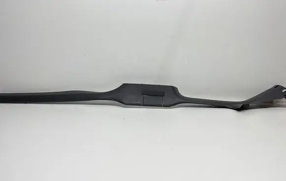 Volkswagen Golf V Front sill trim cover 1K5853372