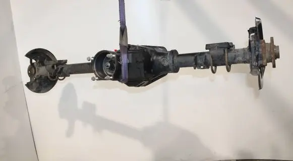 Volkswagen Caddy Rear axle beam with reductor 