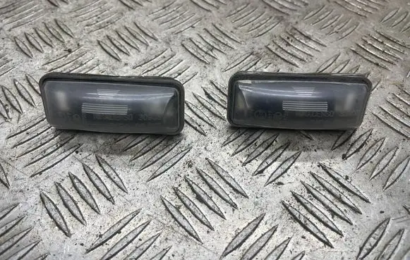 Subaru Legacy Number plate light 30903