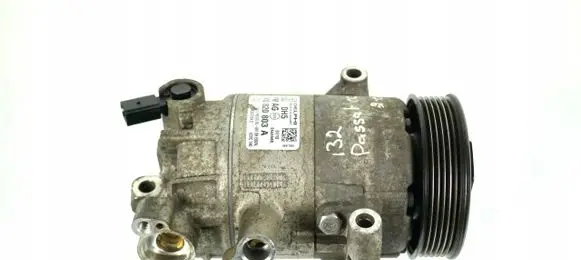 Volkswagen Golf VI Air conditioning (A/C) compressor (pump) 5K0820803A