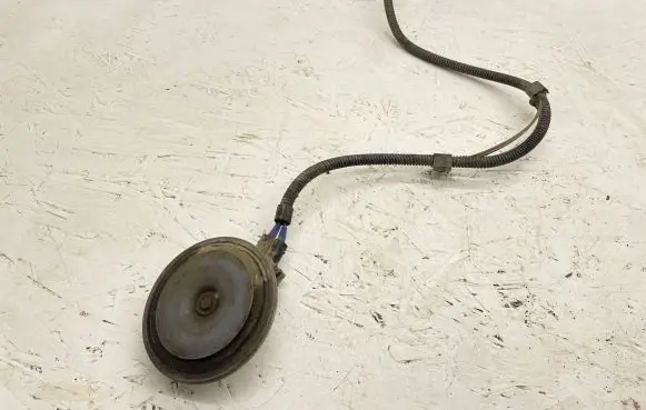 Mercedes-Benz C W203 Horn signal A28657625