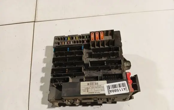 Opel Signum Fuse box set 519049027