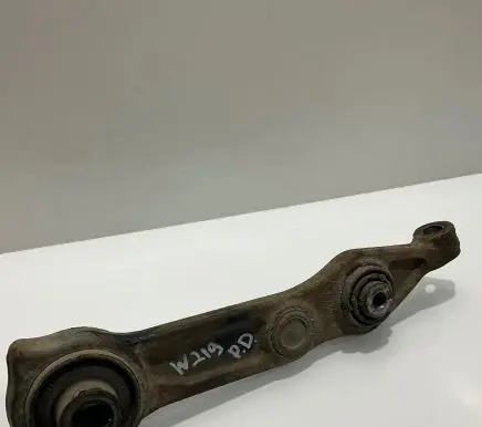 Mercedes-Benz CLS C219 Front control arm