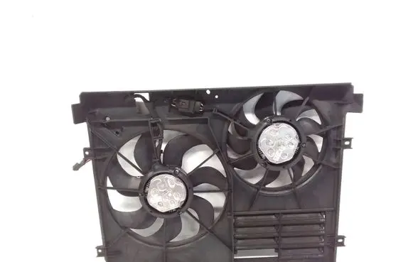 Seat Alhambra (Mk2) Electric radiator cooling fan 7N0121205H 7N0121207D