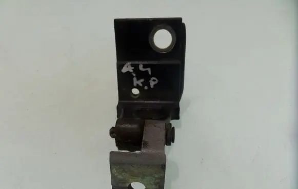 Audi A4 S4 B6 8E 8H Rear door lower hinge 8D0831401A