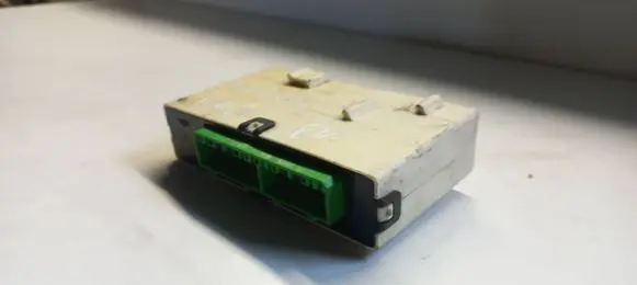 Volvo S40, V40 Alarm control unit/module 30889925 MB2323008451