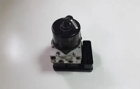 Volkswagen Touran I ABS Pump 1K0907379Q