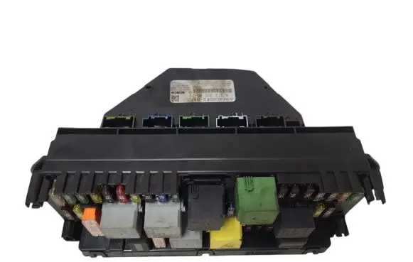 Mercedes-Benz E W212 Fuse module A2129004025