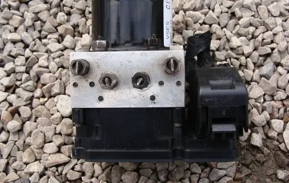 Chevrolet Captiva ABS Pump 96851845 C1184571540521