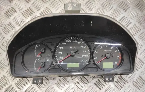 Mazda Premacy Speedometer (instrument cluster) WCCB07B