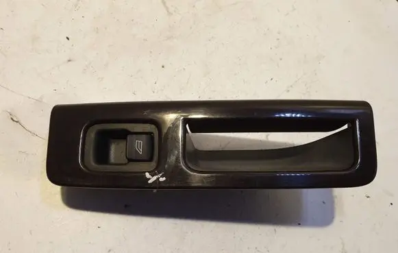 Volvo V50 Electric window control switch 8679678 3065844
