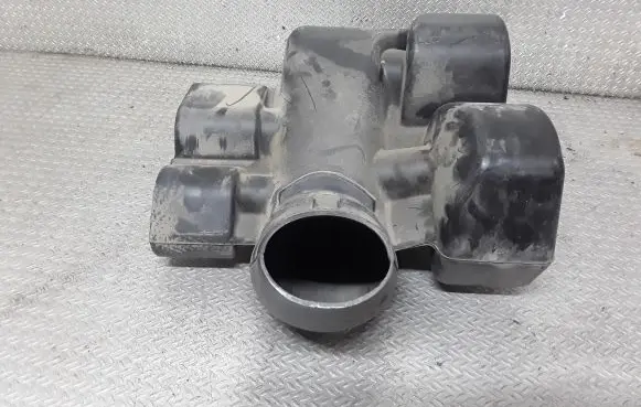 Dodge Journey Air intake duct part 29961BB
