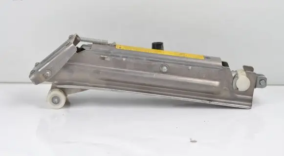 Audi A6 S6 C6 4F Lift Jack 4F0011031