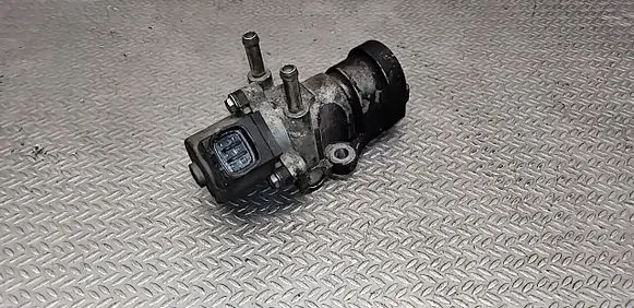 Toyota Avensis T250 EGR valve 2562027090 1350008110
