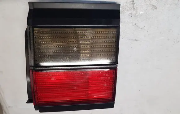 Volkswagen PASSAT B3 Tailgate rear/tail lights 357945108B 8778R23